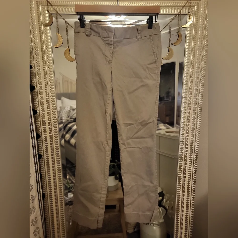 City Fit Khakis